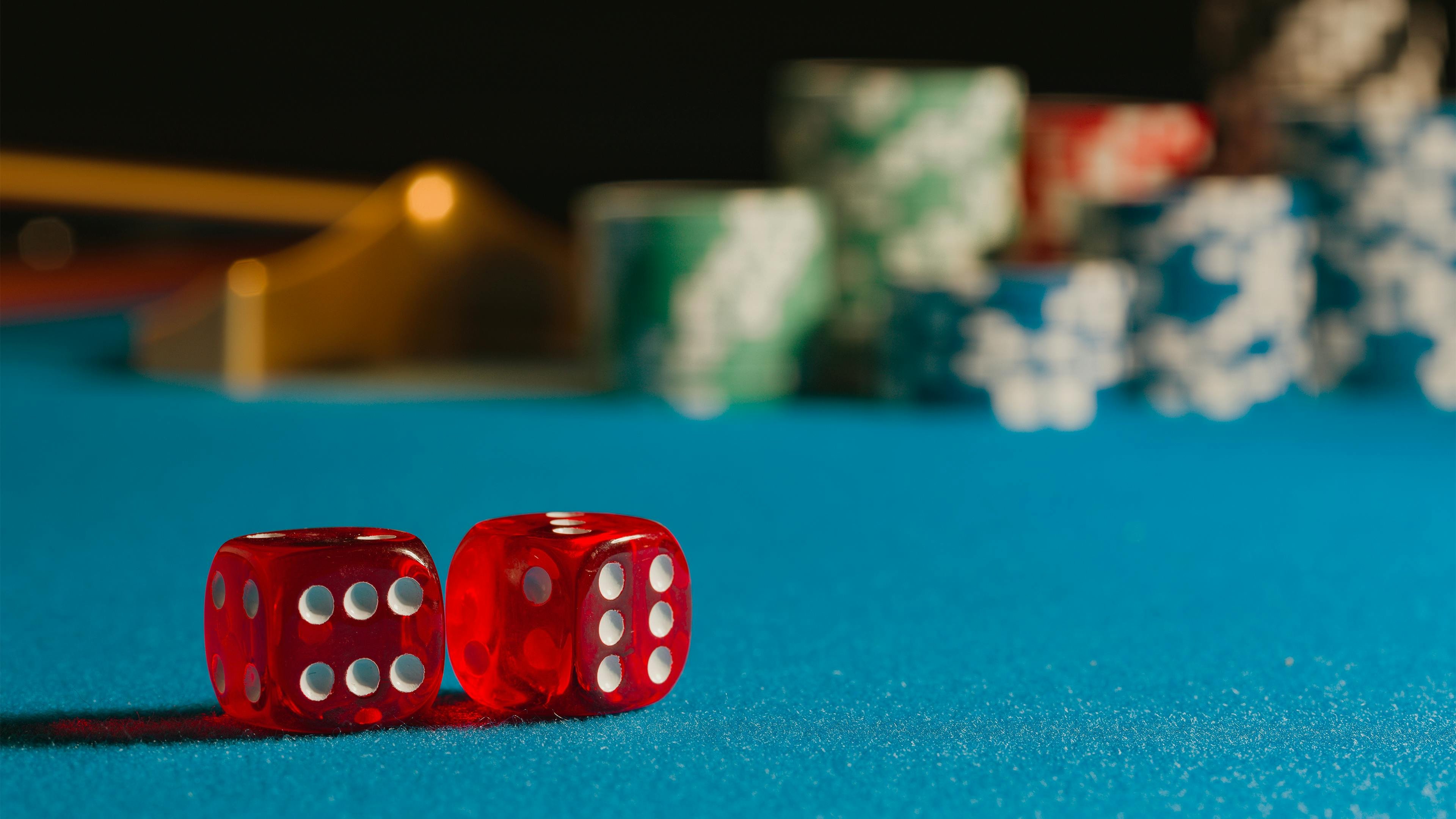 Antarmuka aplikasi pemenang77 menampilkan pasar sportsbook dan kasino langsung